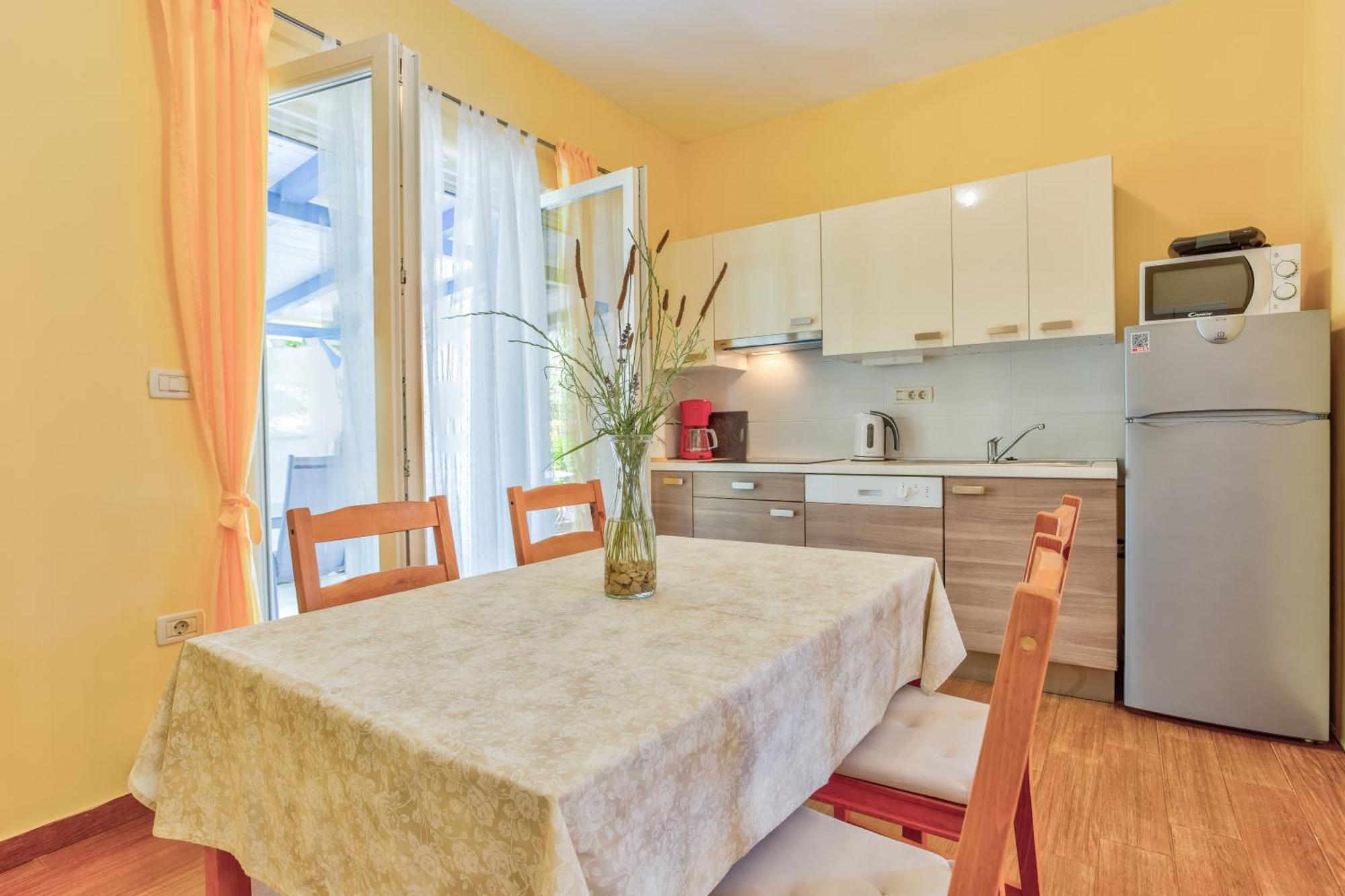 Apartment In Villa Moletto Seaside & Relax - 4 Guests โลเวร็ตชิกา ภายนอก รูปภาพ