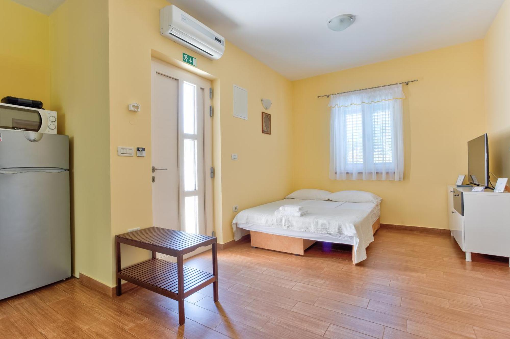 Apartment In Villa Moletto Seaside & Relax - 4 Guests โลเวร็ตชิกา ภายนอก รูปภาพ